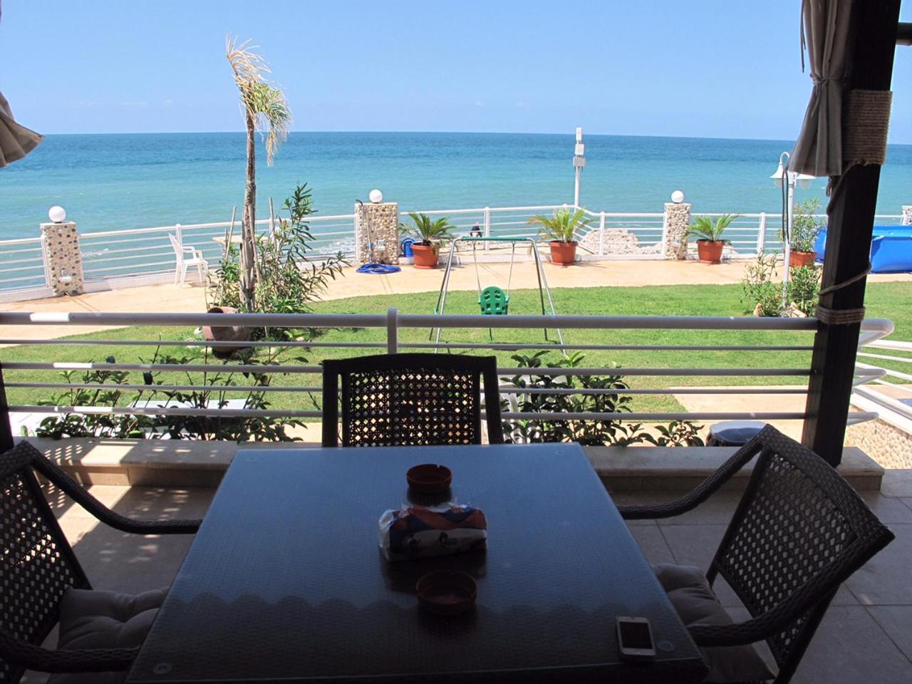 Le Blanc Bleu Hotel Byblos Exterior photo